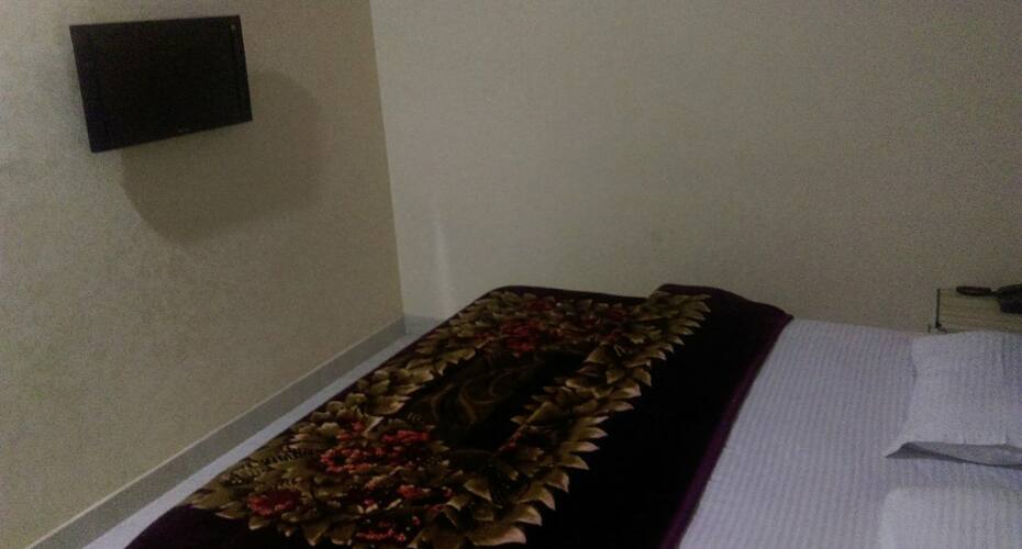 Amrit Banglow, New Delhi 5
